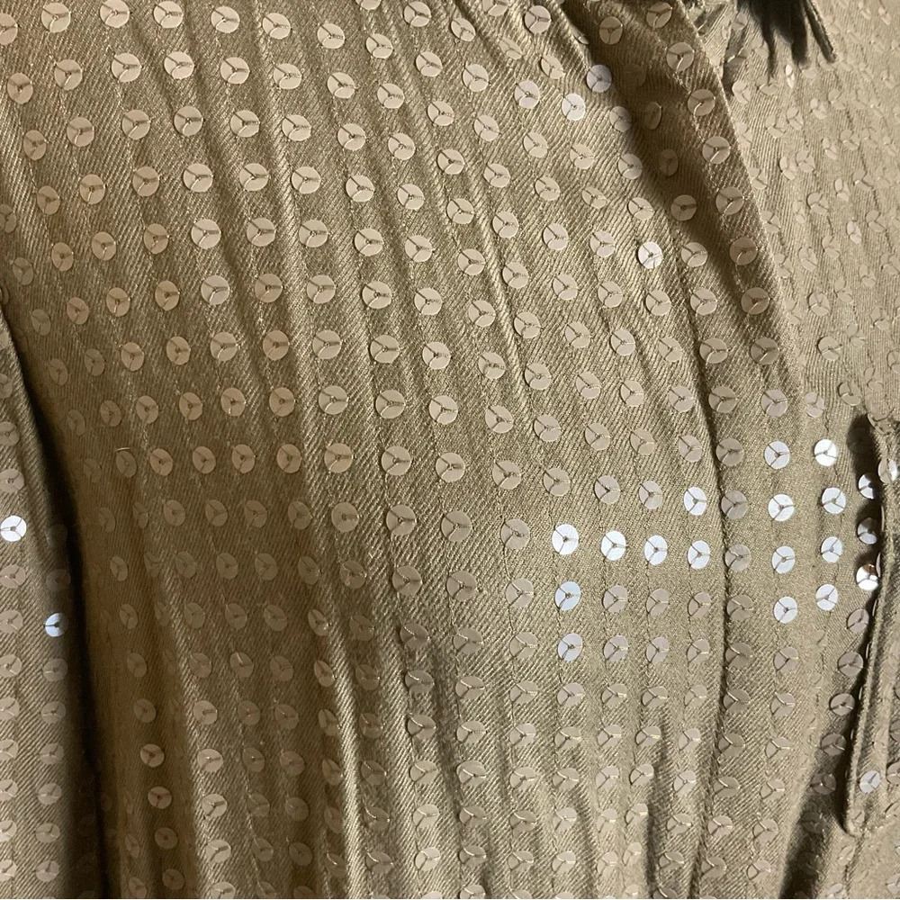Maeve Anthropologie Arwa olive green button up shirt with sequins. Size:XS - Picture 7 of 14